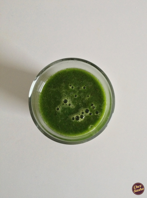 Arugula kiwi smoothie