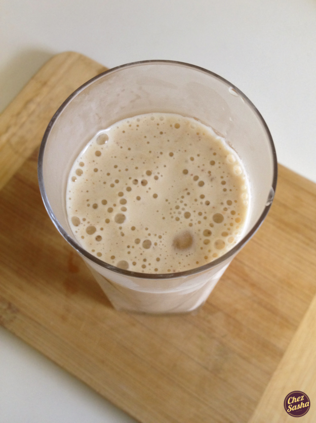 Oatmeal breakfast smoothie