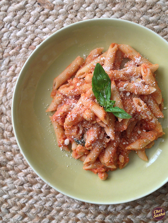 Chick pea and tomato pasta