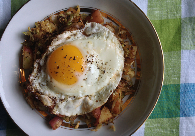 Shaved-brussels-sprouts-potato-hash FT