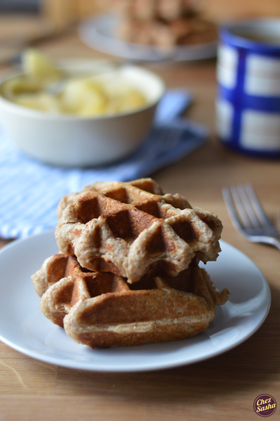 Waffles-cinnamon-apples-7final