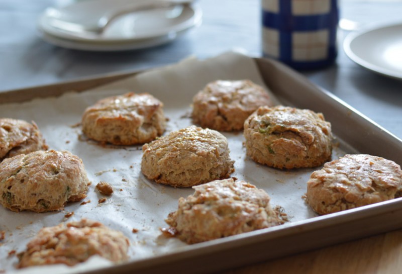 Vegetarian-biscuits-and-gravy (9)'-1