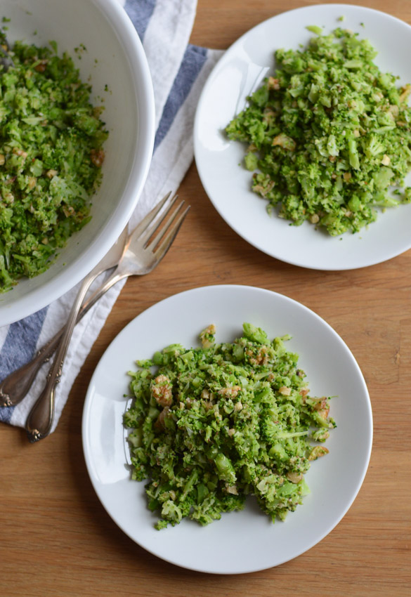 Broccoli-salad-garlic-tahini-dressing (3)