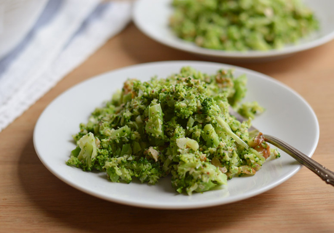 Broccoli-salad-garlic-tahini-dressing-FT