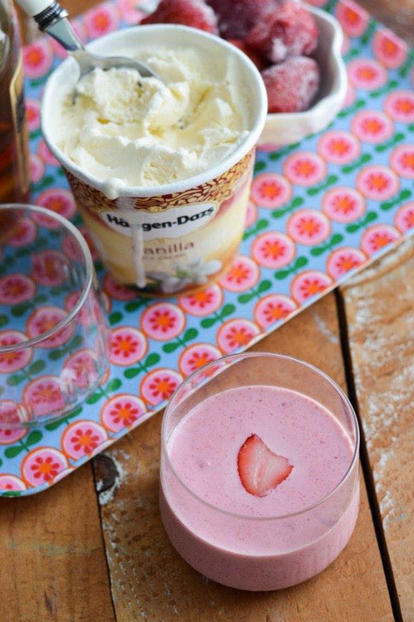 Boozy-strawberry-milkshake (2)